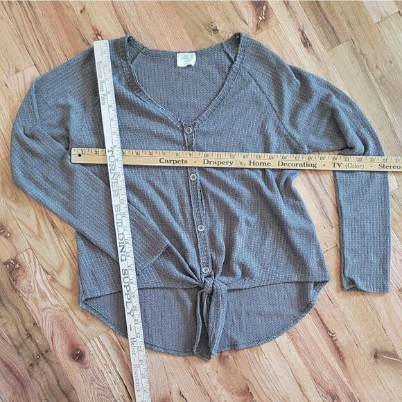 Sienna Sky Waffle Henley Buttons Front Tie Medium - Picture 4 of 8